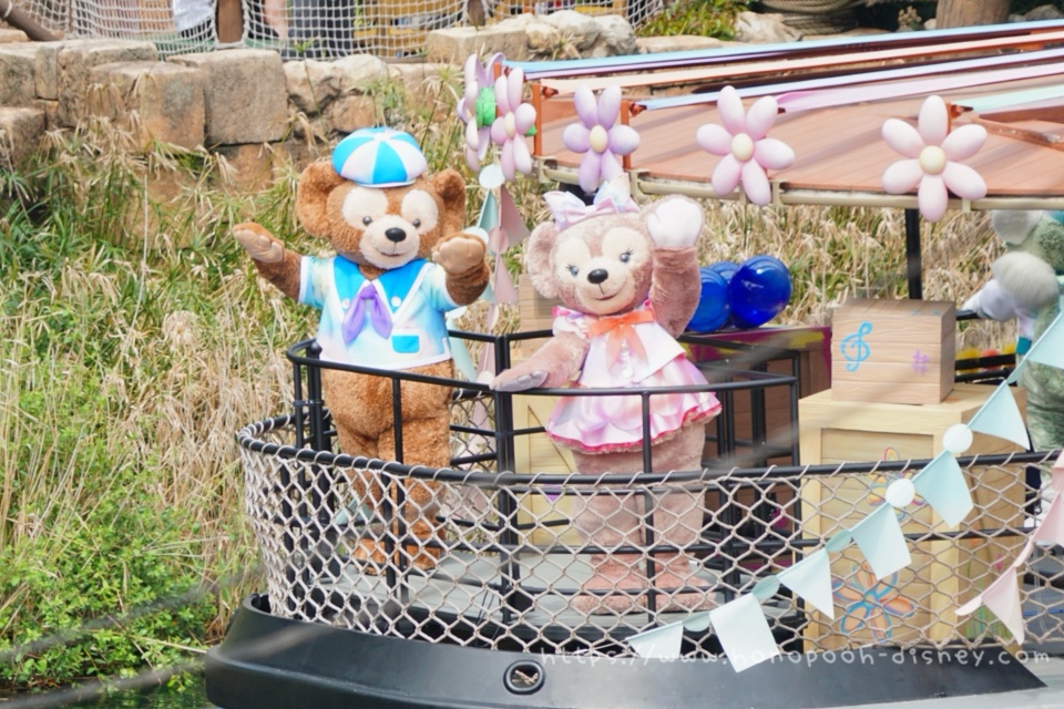 ダッフィー&フレンズのカラフルハピネスジャーニー