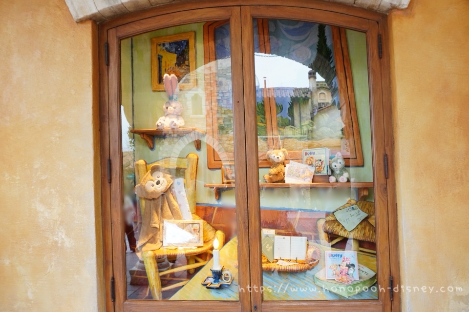 ゴッホをがモチーフのショーウィンドウ