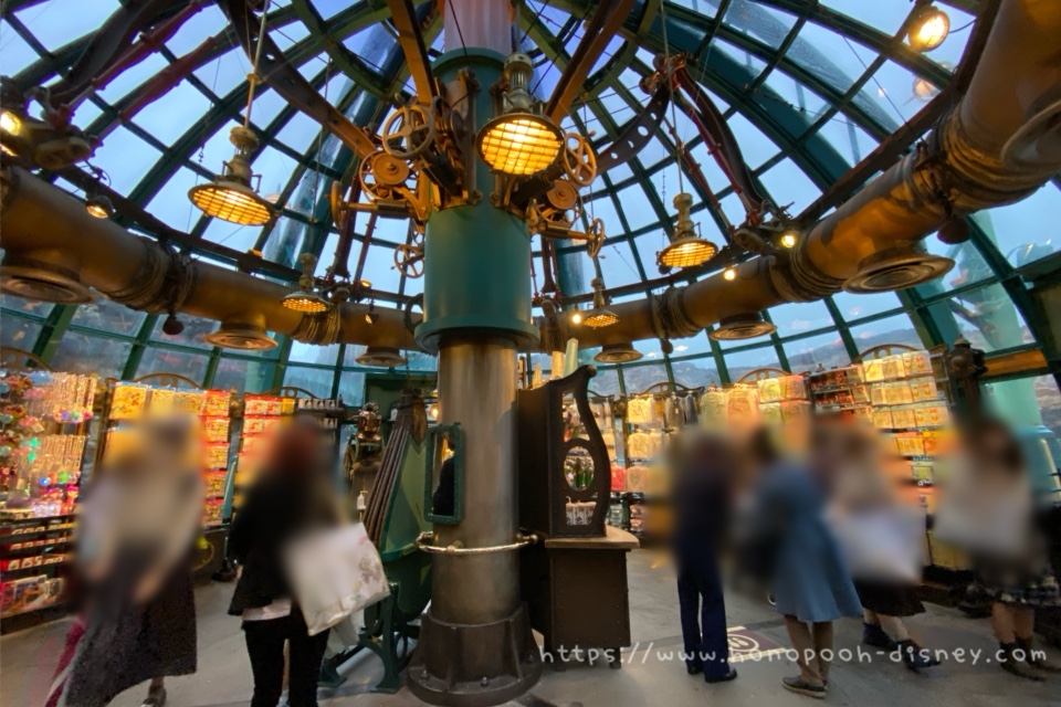 ノーチラスギフトの店内