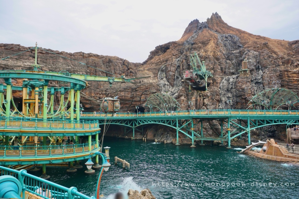 ミステリアスアイランド